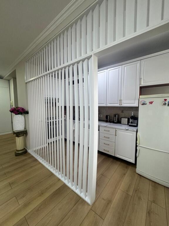 Jepet me qera apartament  2+1+2 perballe  parliament