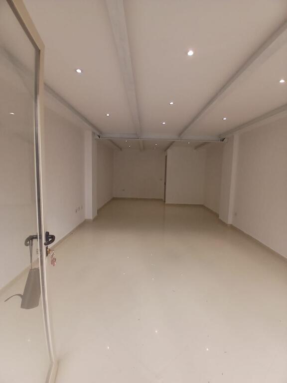 Duplex business premises for rent at Petrela Street, New Boulevard.