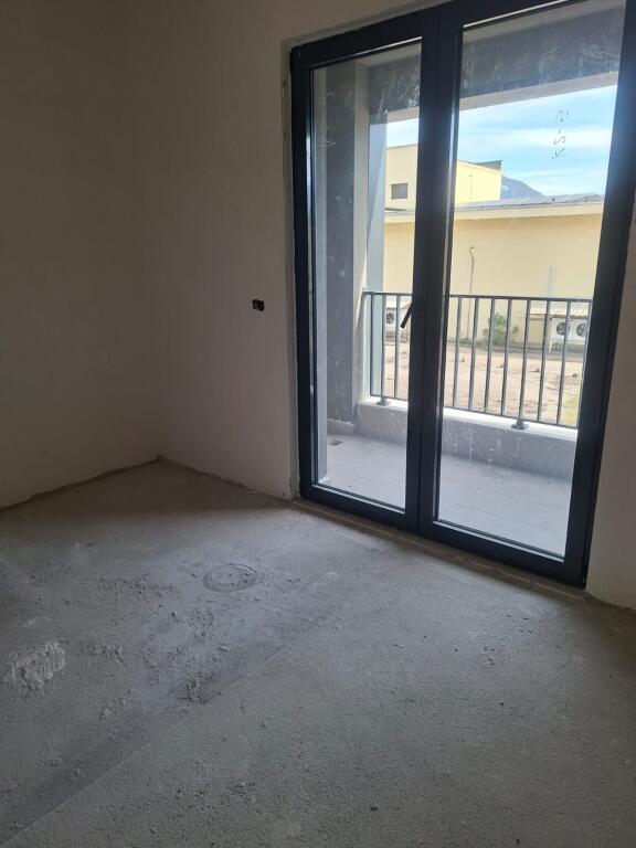 SHITET APARTAMENT 1+1 BULEVARDI I RI