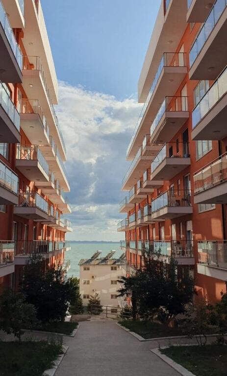 📌Shitet apartament 1+1 – Rana e Hedhun, Kompleksi Sea View