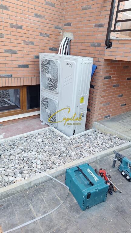 VILLA DI LUSSO IN AFFITTO 560 M2 CENTRO COMMERCIALE TEG 4.500 EURO