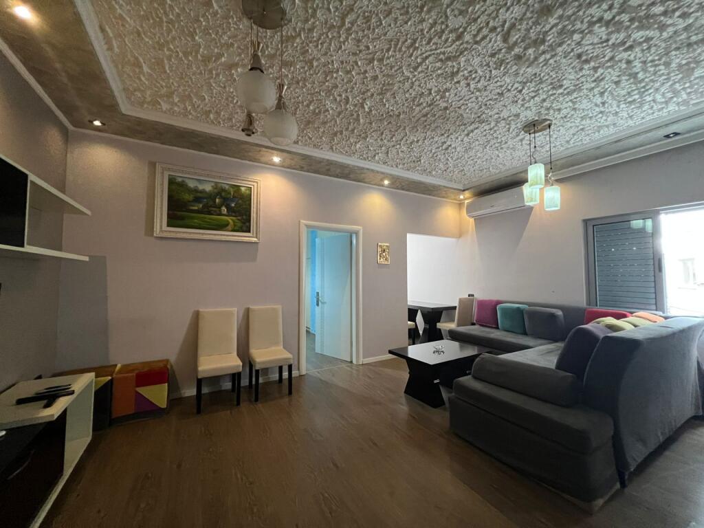 APARTAMENT 2+1+PARKIM  ME QIRA NE FRESK