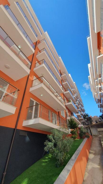 🏡 Apartament 1+1 – Rana e Hedhun, Kompleksi Seaview  