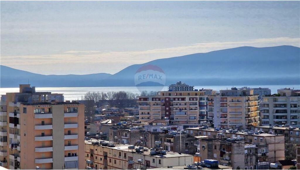 🏙️ Penthouse në Shitje – Vlorë 📍 Rruga Transballkanike, përballë ish-shkollës së Naftës