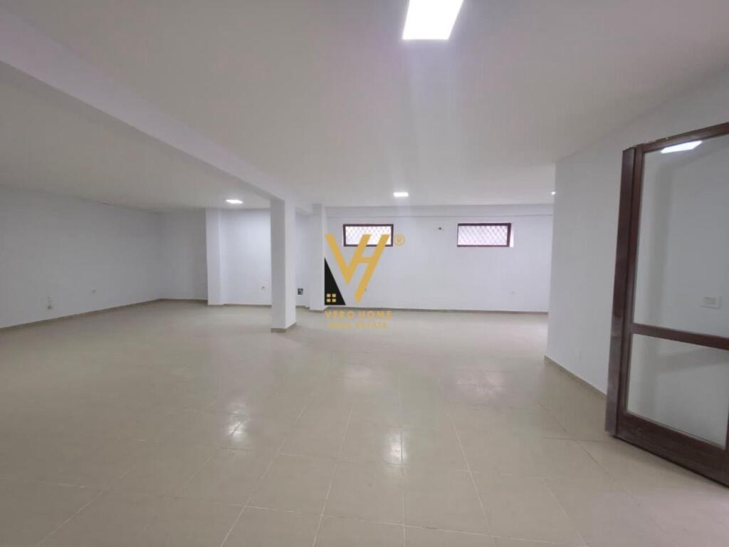 LOCALE COMMERCIALE 90 M2 IN AFFITTO VICINO AL GIARDINO BOTANICO 900 EURO
