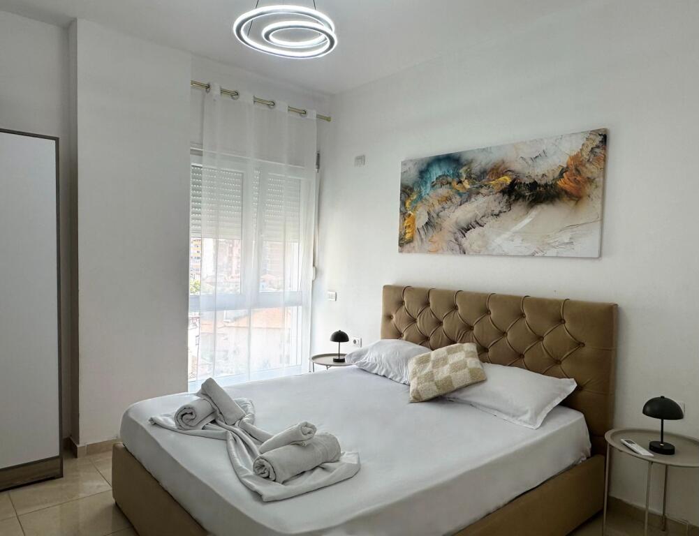 Jepet Me Qera Apartament 1+1+1 Ballkon