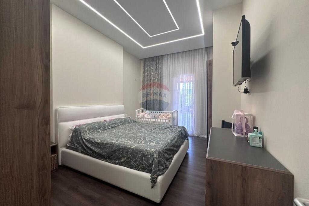 Shitet 1+1 +Verande e madhe