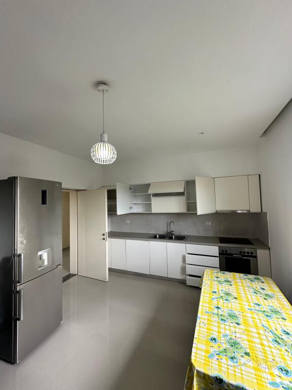 Shitet, Shtepi Private, Xhafzotaj, Durres