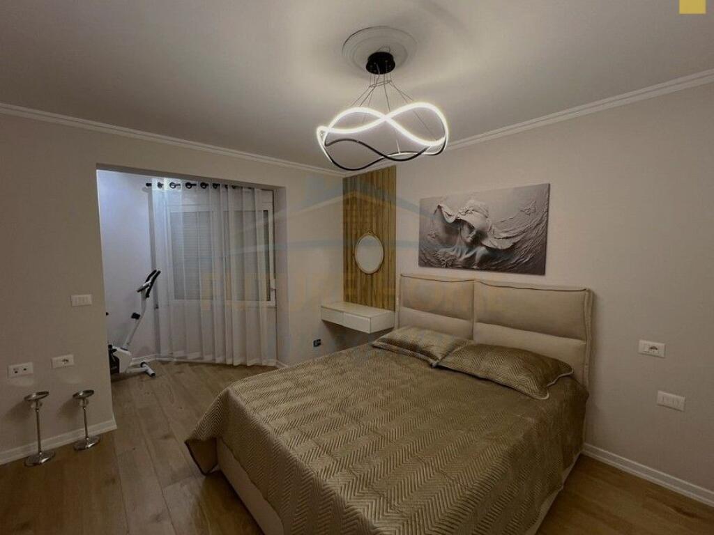 Affitto, Appartamento 2+1, Oxhaku, Tirana.