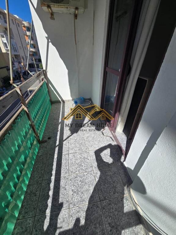 Appartamento 1+1 In Vendita sulla Spiaggia di Durazzo