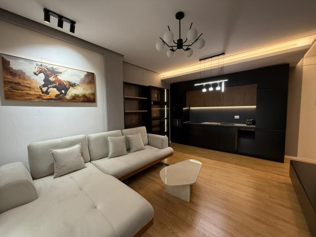 Apartament me qera - Qender