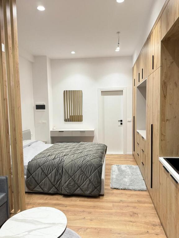 Gazoniere me qera ne Fresk, Rruga e Dajtit 350 Euro