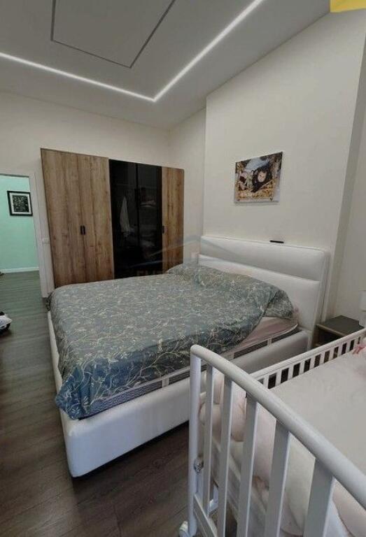 Shitet, Apartament 1+1+ Verandë,Fresk :80.73 m2 neto + 81.3 m2 verande