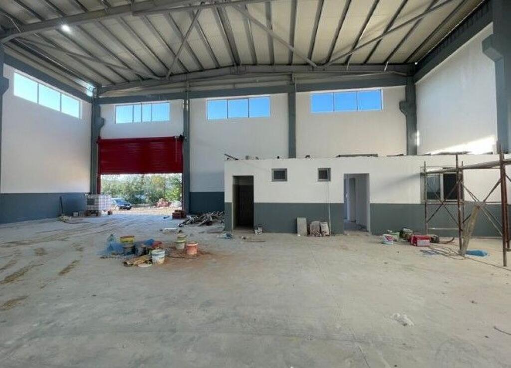 📌 Jepet me qira Kapanon Industrial në Vorë