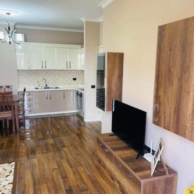 Qera | Apartament 2 + 1 | Rruga e Kosovareve | 850 €/muaj