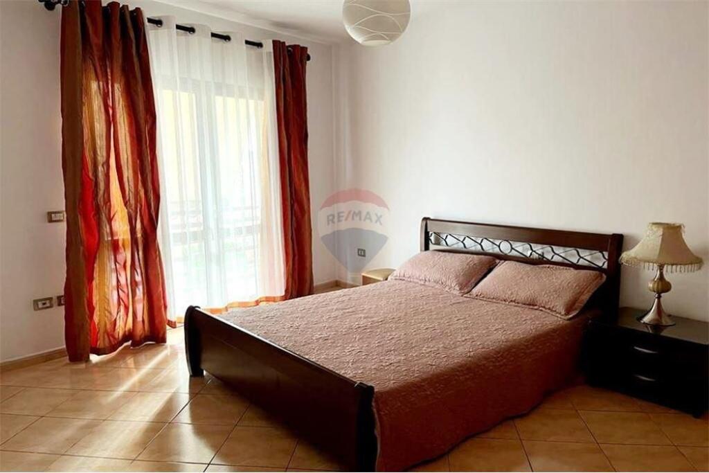 Apartament 2+1+ garazhd tek Zogu i zi