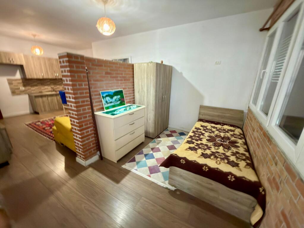 📣 QERA Apartament 2+1 (i Konvertuar) 📍 Misto Mame 🛣️ Rruga "Besim Alla" ✨