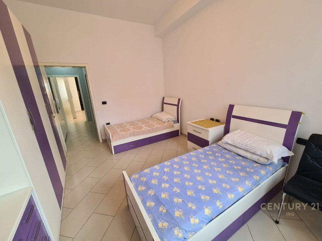 APARTAMENT 2+1 TEK KOMPLEKSI HALILI PER SHITJE
