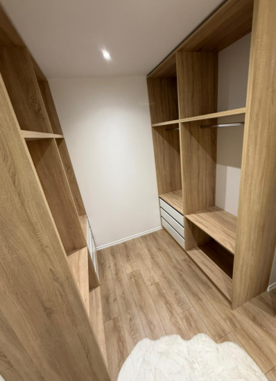 🏢 Appartamento 1+1 + Guardaroba – Via Fortuzi, vicino al Centro