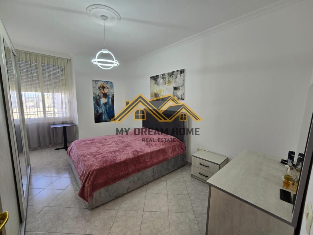 JEPET ME QIRA APARTAMENT 2+1+2 PLAZH DURRES !