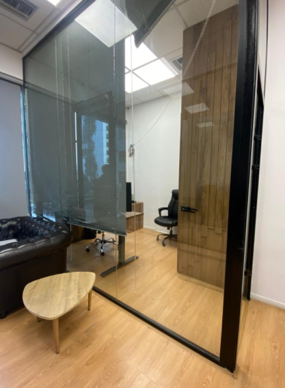 🔹 EXCLUSIVE PROPERTY FOR SALE 🔹  🏢 Business Premises in the SQUARE 21 Complex – Tirana  