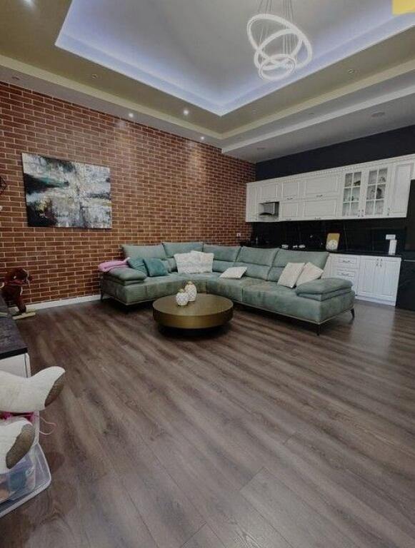 Shitet, Apartament 1+1+ Verandë,Fresk :80.73 m2 neto + 81.3 m2 verande