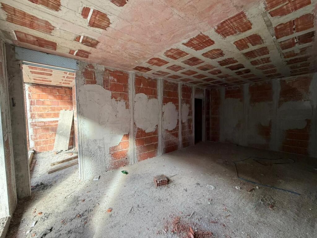 OCCASION APARTMENT 2+1 NEAR RING SIDE PASKUQAN !