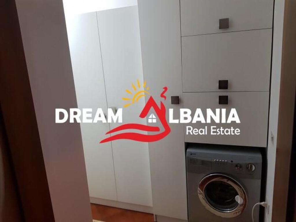 Apartament 2+1+2 me qera tek Brryli prane Maternitetit te Ri, Tirane (ID 42211348).