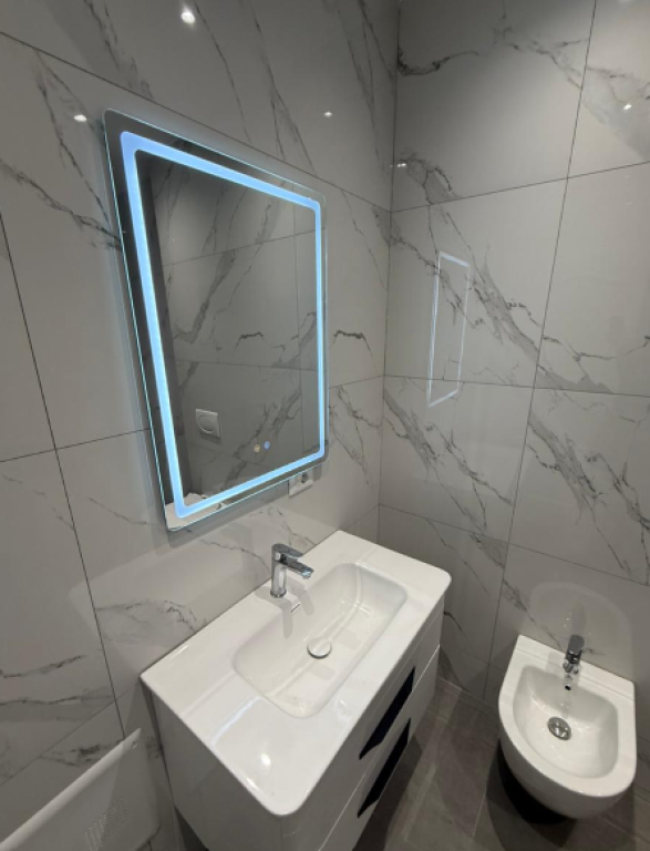 🏢 Appartamento 1+1 + Guardaroba – Via Fortuzi, vicino al Centro