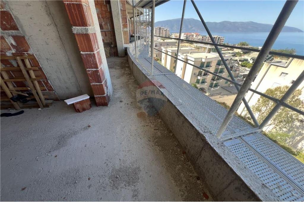 🌊 Apartment 1+1 with Front Sea View – Lungo Mare, Vlorë