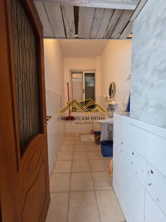 SHITET APARTAMENT TEK ZJARRFIKSJA 3+1+2+3B NE DURRES