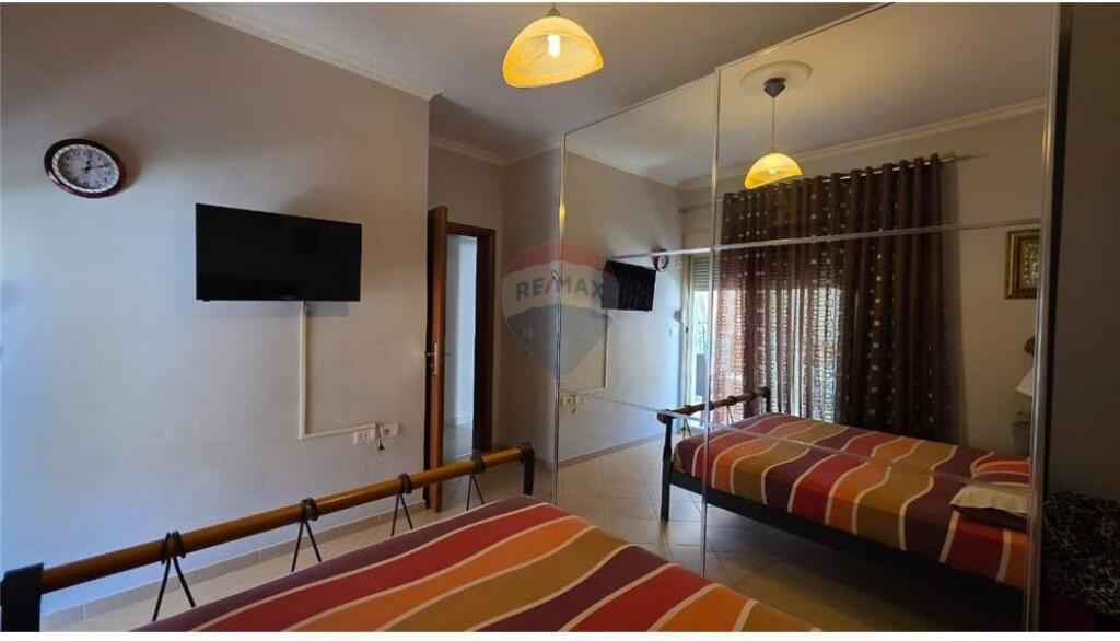 🏠 Apartament 2+1 – Për Shitje 📍 Rruga Onufri, pranë Kishës Ortodokse, Vlorë