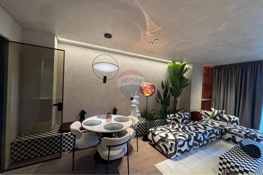 Jepet Apartament 1+1 me qira tek Lion Park