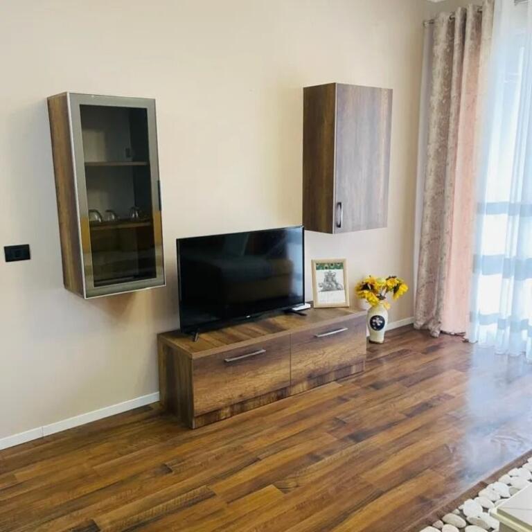 Qera | Apartament 2 + 1 | Rruga e Kosovareve | 850 €/muaj
