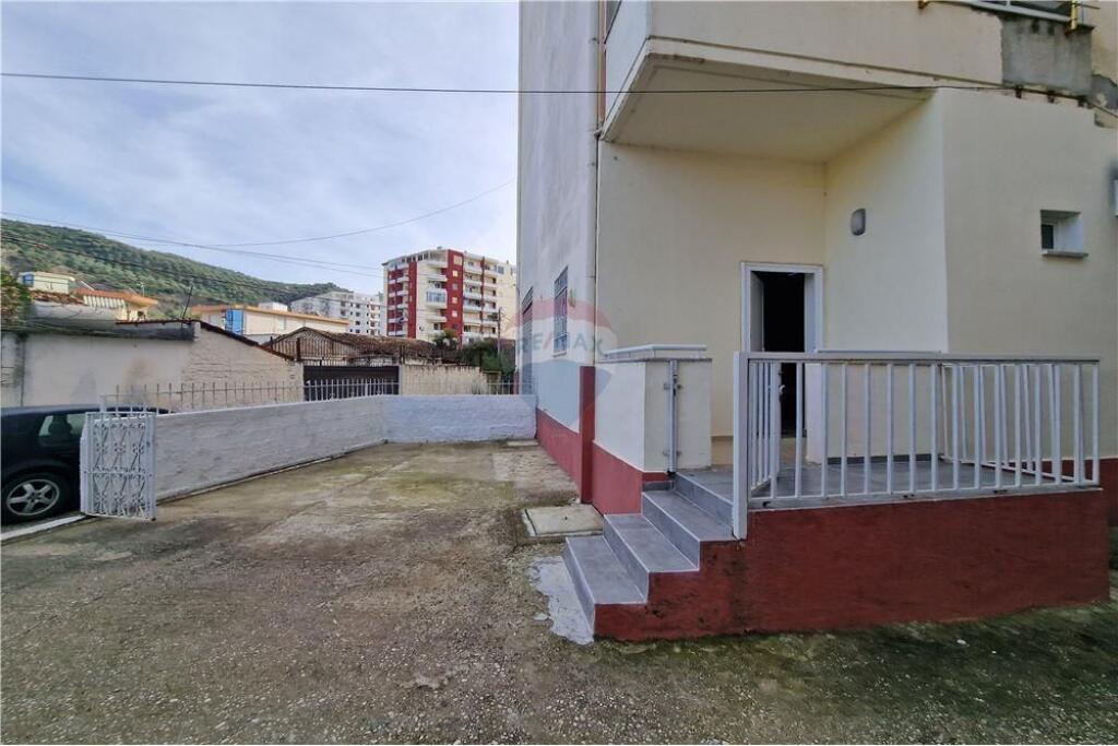 🏠 Garsoniere për Qira – Lungo Mare, Vlorë