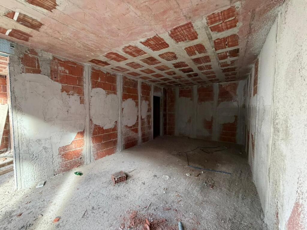 OCCASION APARTMENT 2+1 NEAR RING SIDE PASKUQAN !