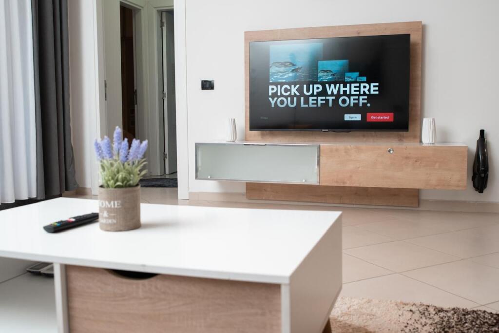 🏘️ Jepet me qira apartament 1+1 📍 Rruga e Kosovareve💶 Çmimi: 1.000 € / muaj