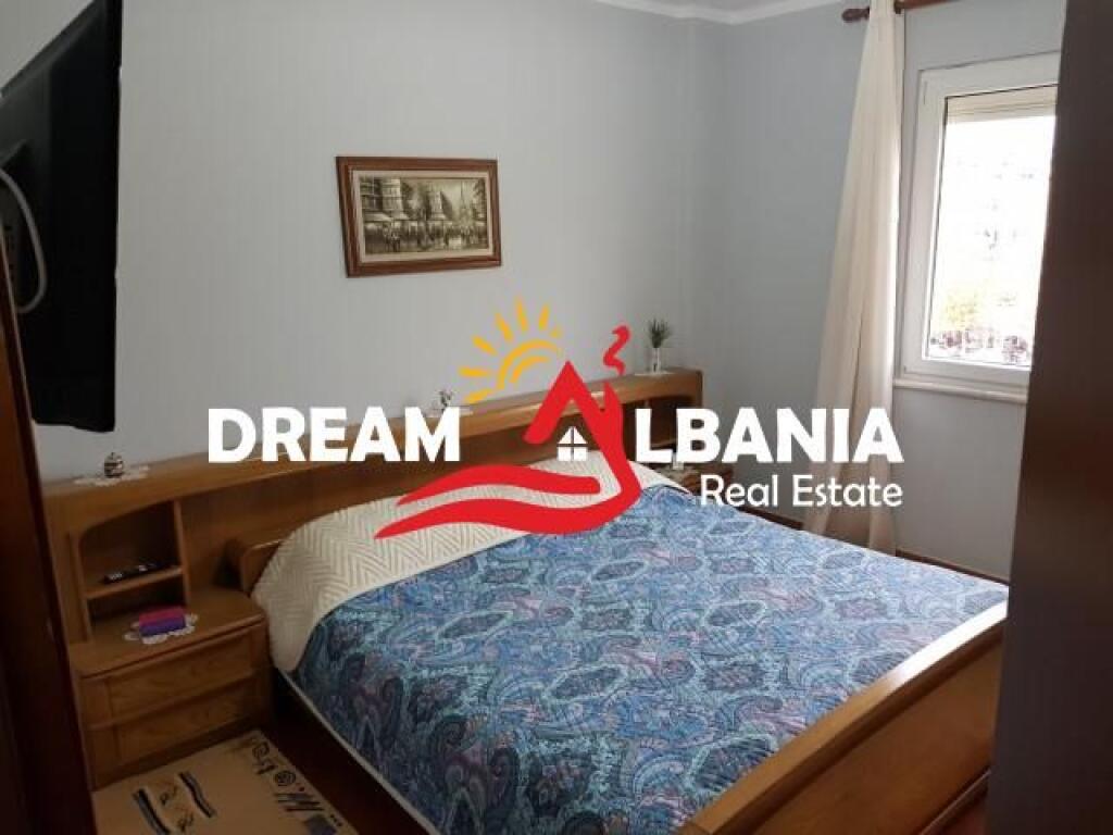 Apartament 2+1+2 me qera tek Brryli prane Maternitetit te Ri, Tirane (ID 42211348).