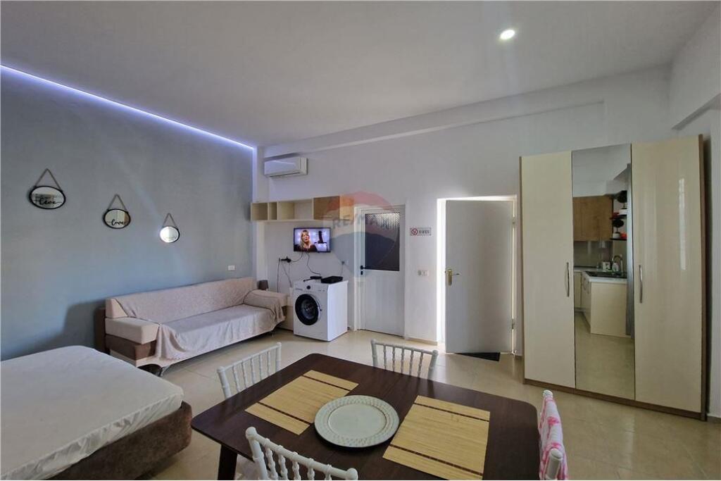 🏠 Garsoniere për Qira – Lungo Mare, Vlorë