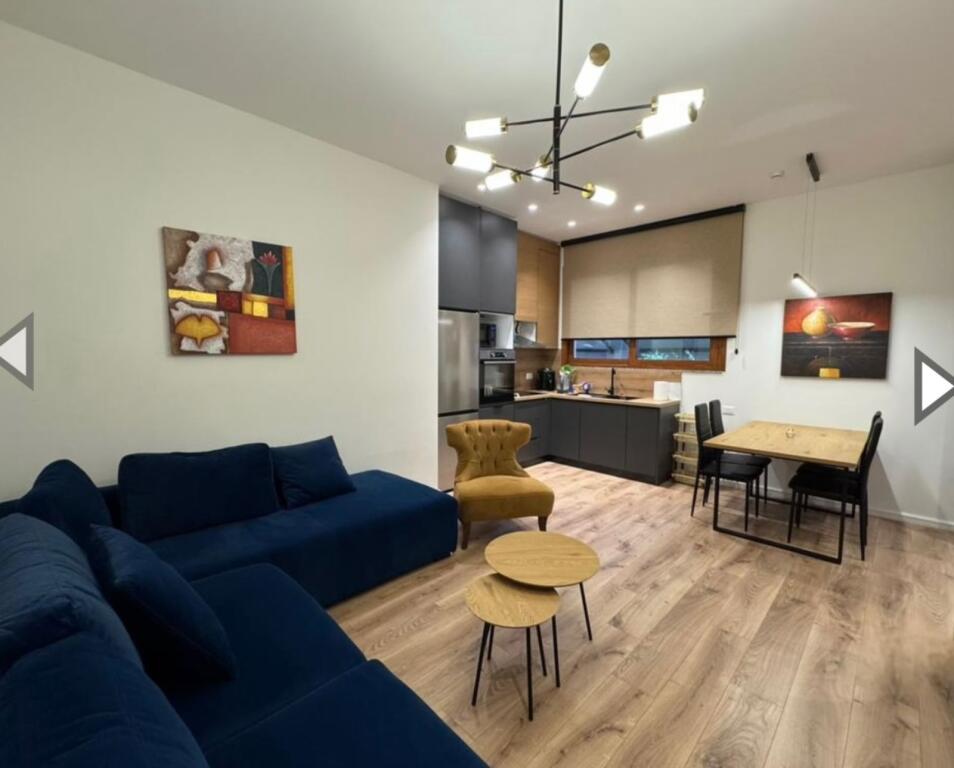 Affittasi appartamento 2+1+posto auto vicino a Kristal Center