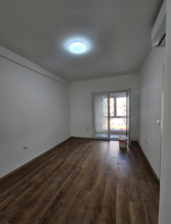 🏢 Zyre – Zogu i Zi