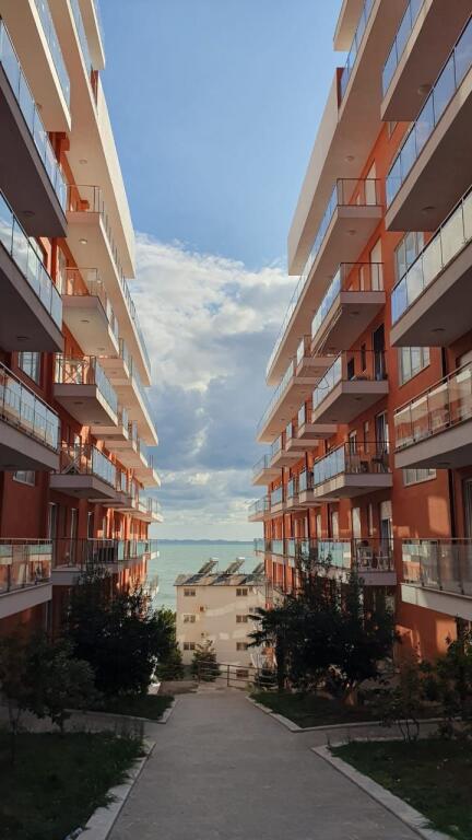 🏡 Apartament 1+1 – Rana e Hedhun, Kompleksi Seaview  