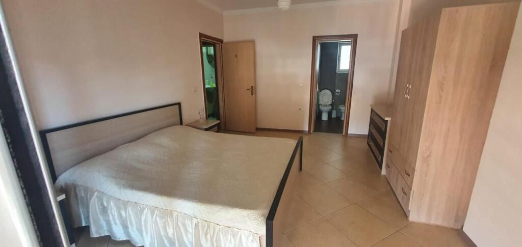 Shitet apartament 2+1, te Rr. Jordan Misja prane Hipotekes.