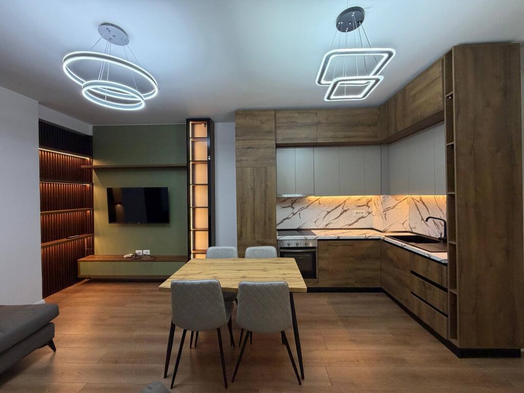 Appartamento 1+1 in affitto a Kika 2 presso il Comune di Parigi.