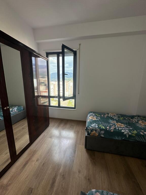 Apartament me qera 2+1