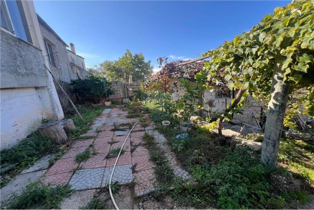 🏡 Shtëpi Private për Shitje – Radhimë, Jonufër | Vlorë