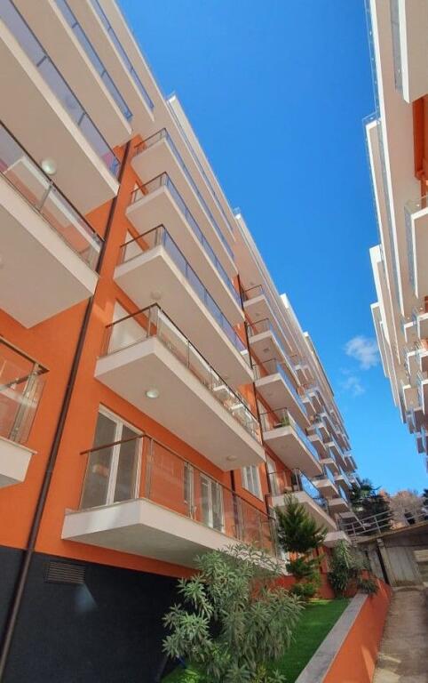 📌 Kompleksi Sea View, Rana e Hedhun – Shitet apartament 1+1