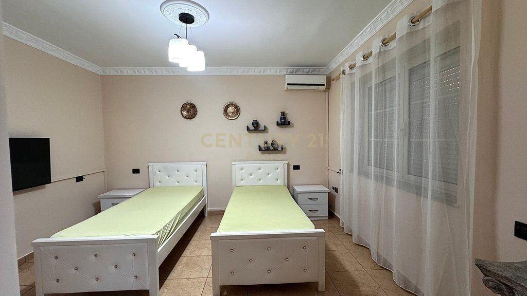 Apartment 2+1 with yard and parking space for rent – Fortuzi Street!