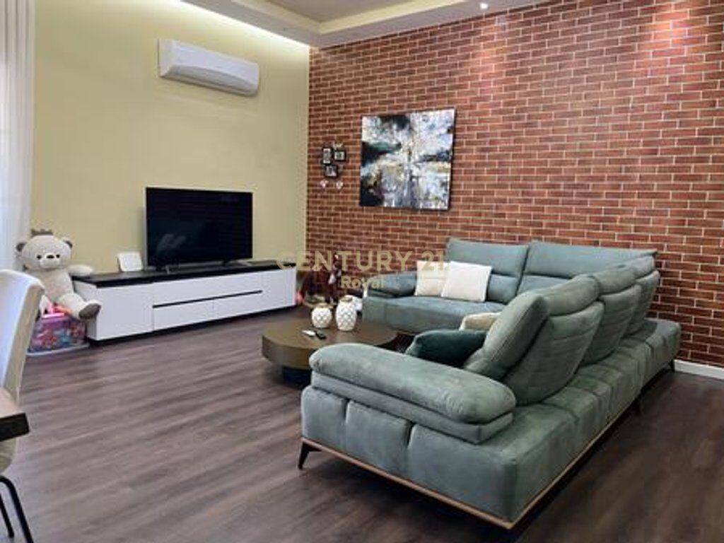 SHITET APARTAMENT 1+ 1 NE FRESK, ME PAMJE TE LIRE NGA MALI I DAJTIT 129,000 € Sip. Totale  170m2