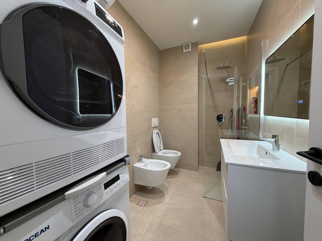 Appartamento 1+1 in affitto a Kika 2 presso il Comune di Parigi.